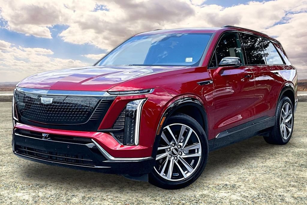 Used 2026 Cadillac Vistiq Sport w/ LPO, Floor Liner Package AWD/4WD image 3