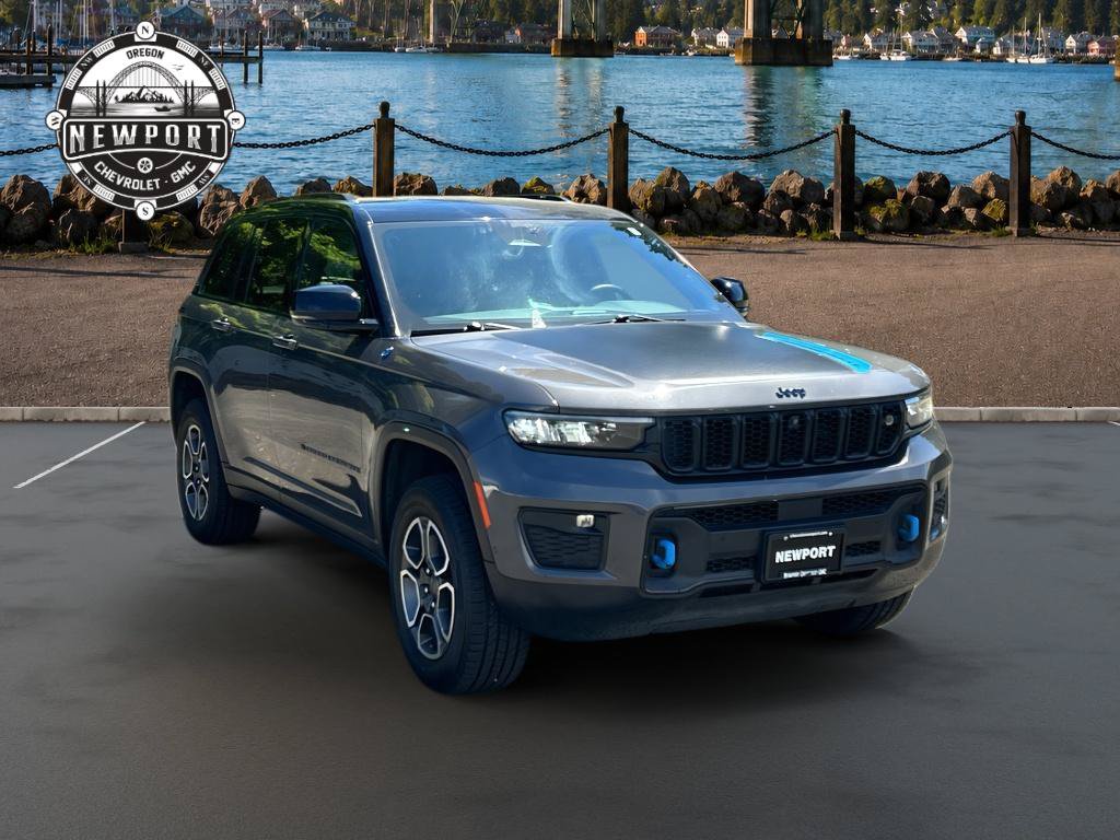 Used 2022 Jeep Grand Cherokee Trailhawk w/ Advanced Protech Group II AWD/4WD image 1