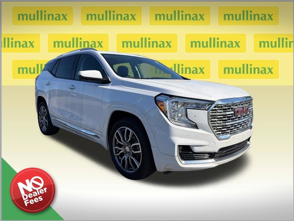 Used 2024 GMC Terrain Denali w/ Denali Premium Package