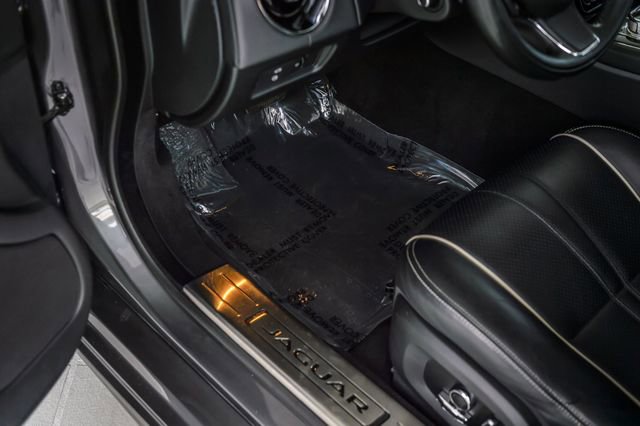 Used 2018 Jaguar XJ R-Sport RWD image 41