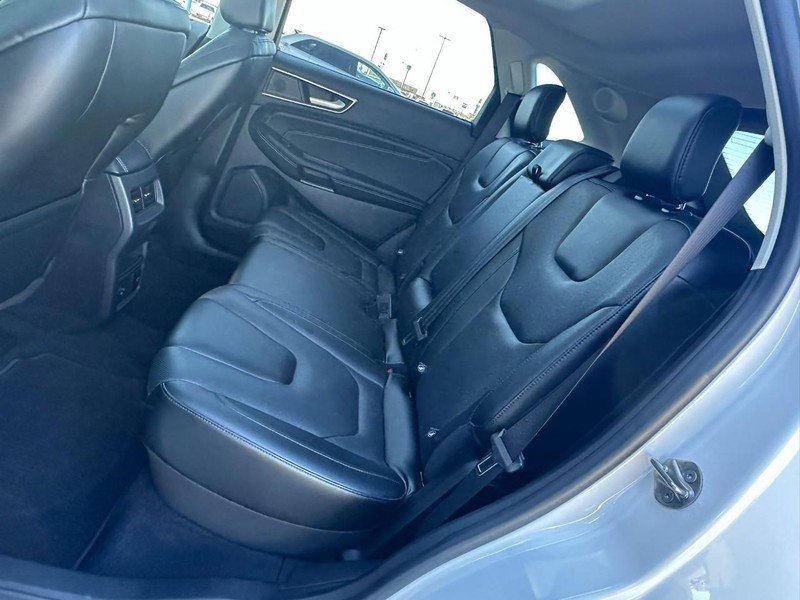 Used 2021 Ford Edge Titanium w/ Equipment Group 301A image 12