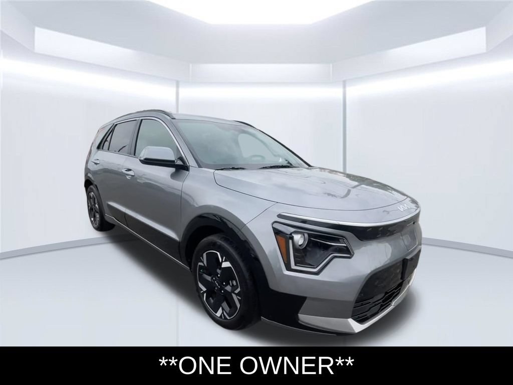 Used 2023 Kia Niro Wind w/ Wind Preserve Package FWD image 2