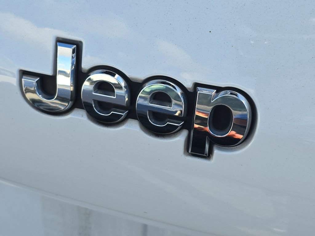 Used 2023 Jeep Grand Cherokee L Limited image 6