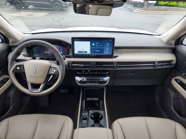 Certified 2023 Lincoln Corsair AWD w/ Equipment Group 101A image 25