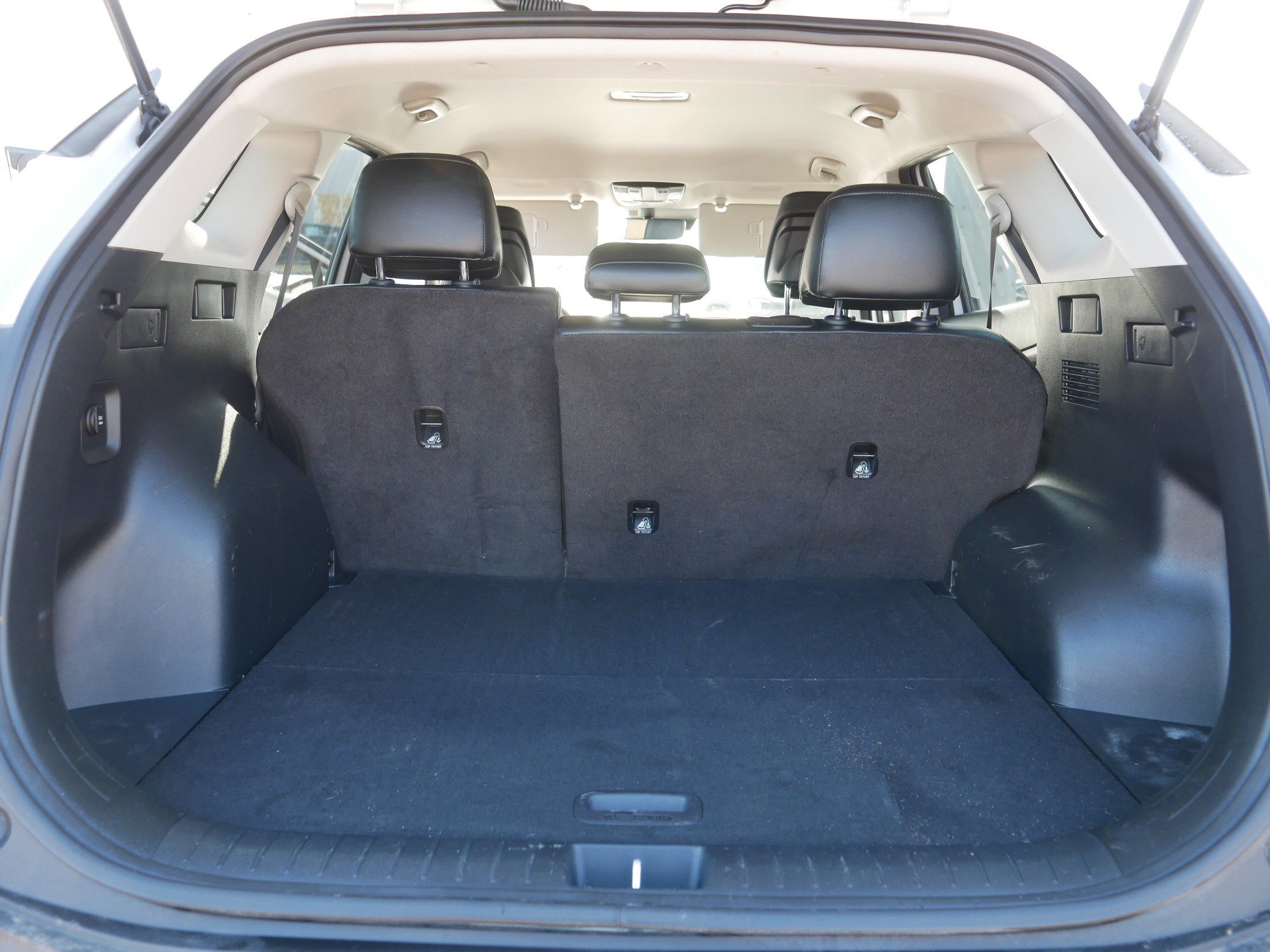 Certified 2024 Kia Sportage EX image 18