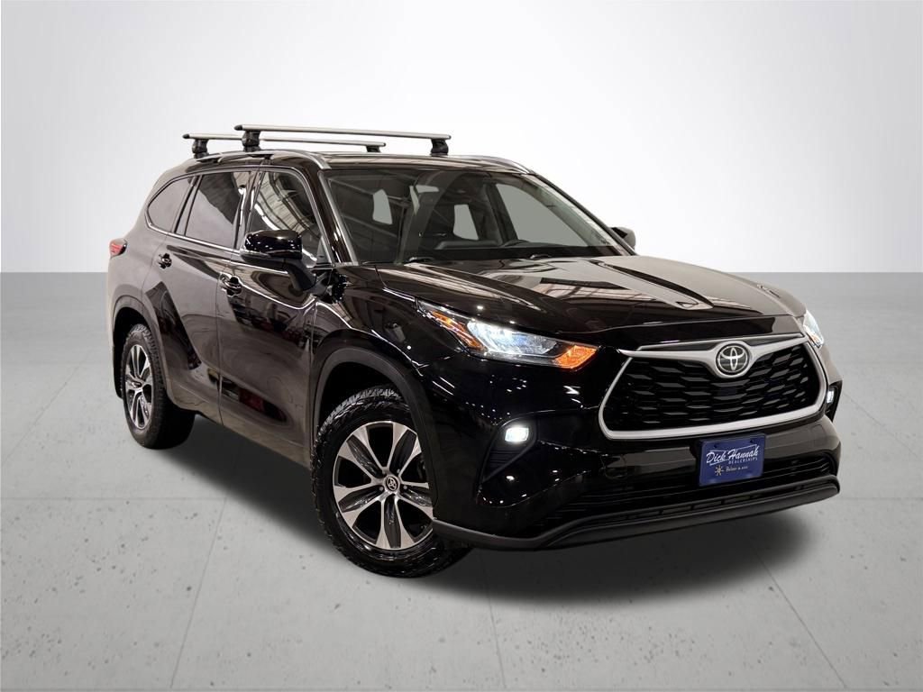 Used 2020 Toyota Highlander XLE image 7