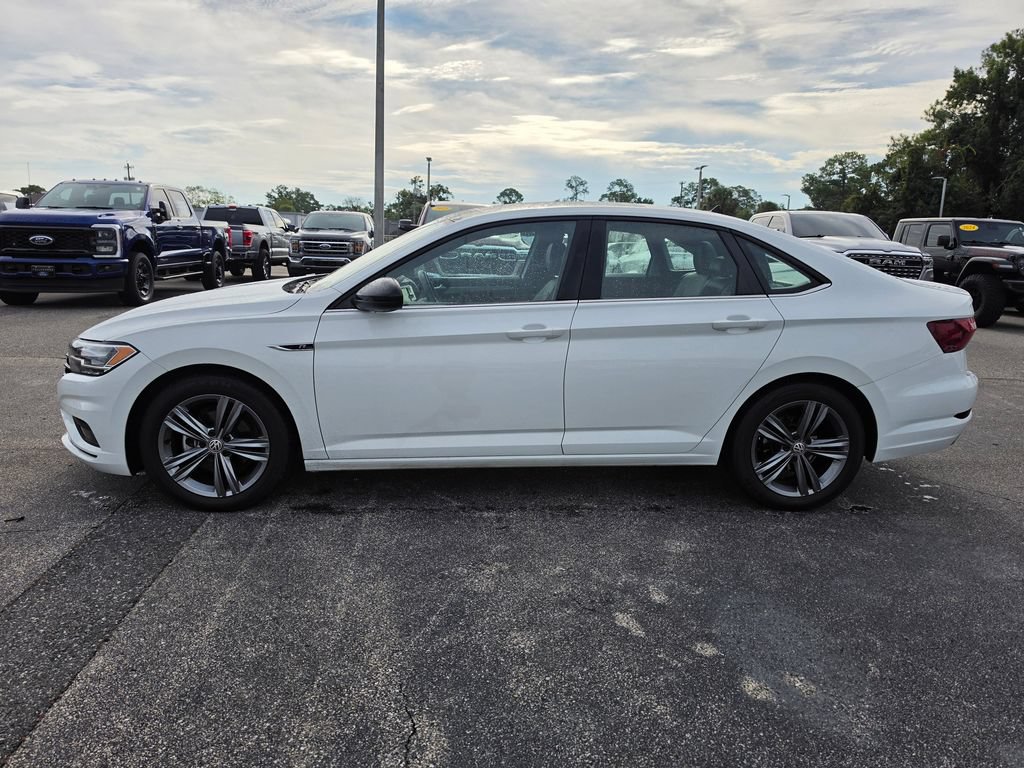 Used 2021 Volkswagen Jetta R-Line w/ R-Line Cold Weather Package FWD image 8