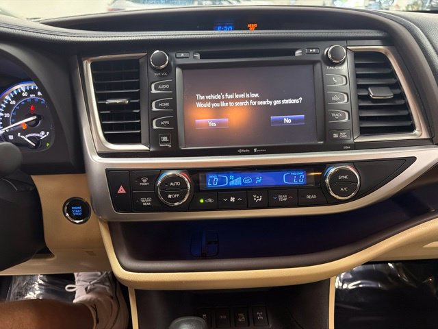 Used 2015 Toyota Highlander Limited AWD/4WD image 21