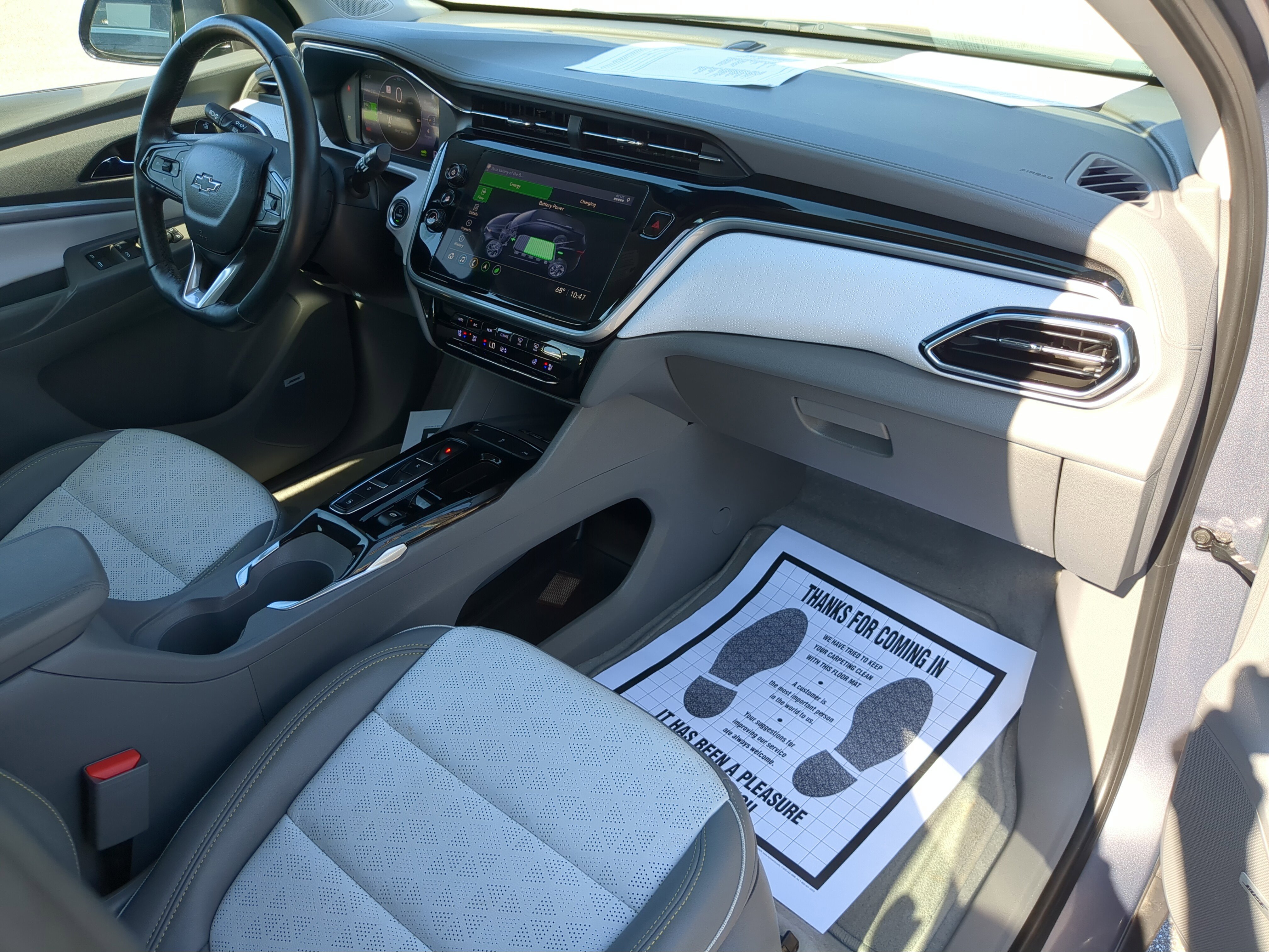 Certified 2022 Chevrolet Bolt EUV Premier w/ Sun & Sound Package image 12