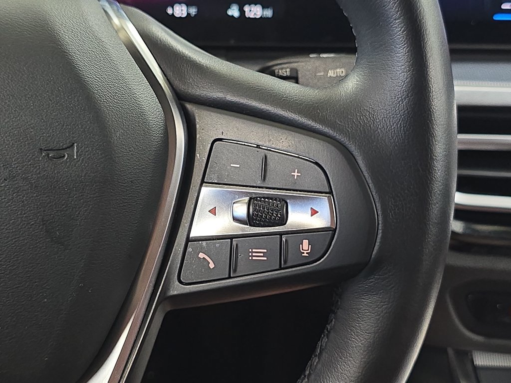 Certified 2023 BMW i4 eDrive35 w/ Premium Package RWD image 18