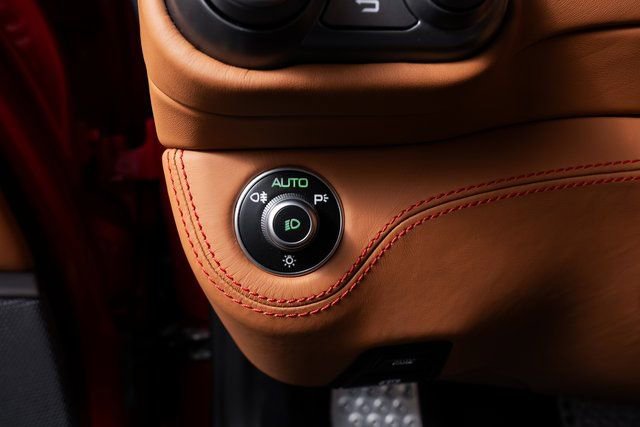 Certified 2019 Ferrari Portofino image 45