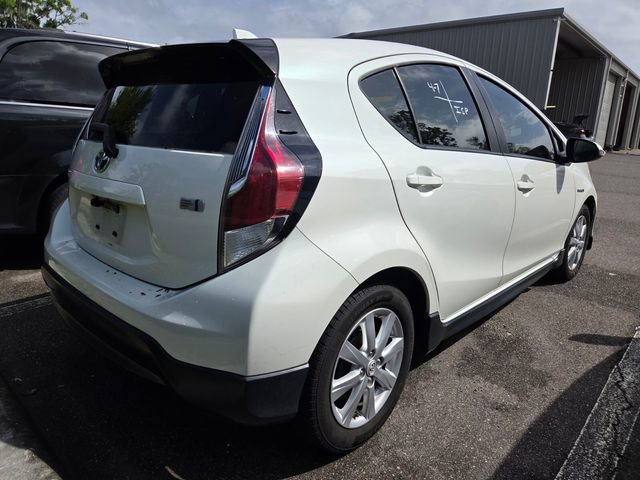 Used 2017 Toyota Prius C Three image 3