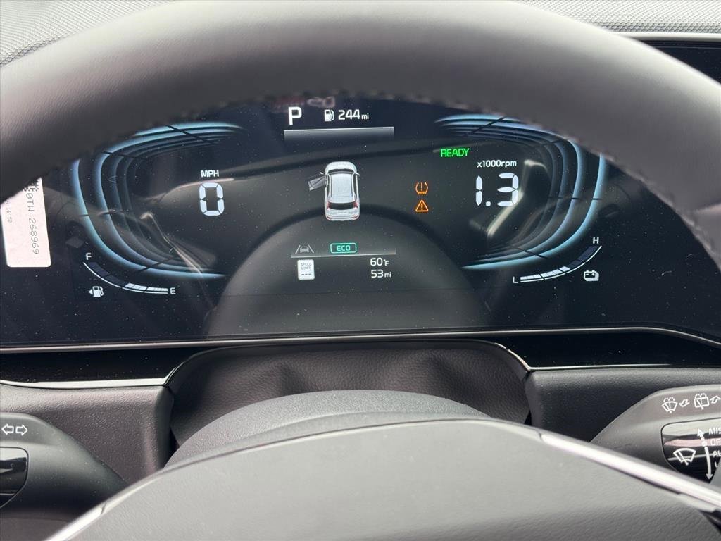 New 2025 Kia Niro SX Touring image 15