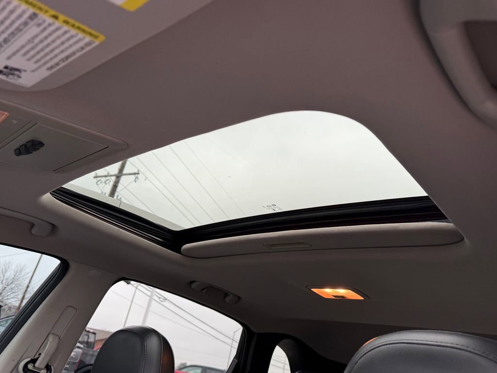 Used 2015 Chevrolet Captiva Sport LTZ image 17