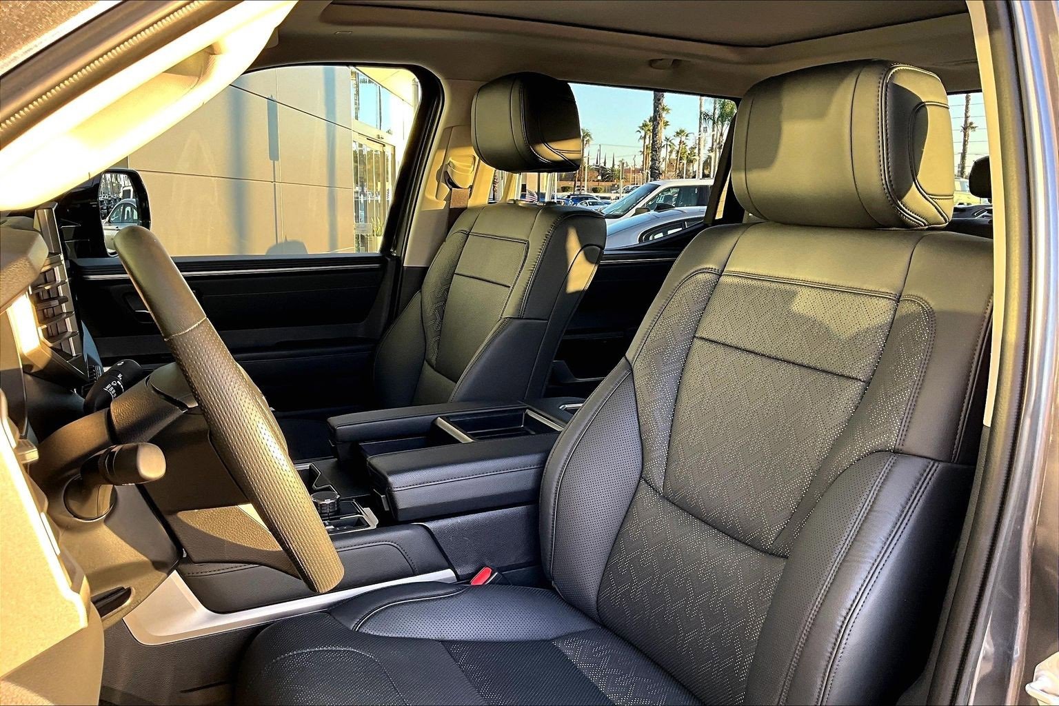 Used 2024 Toyota Tundra Limited image 25