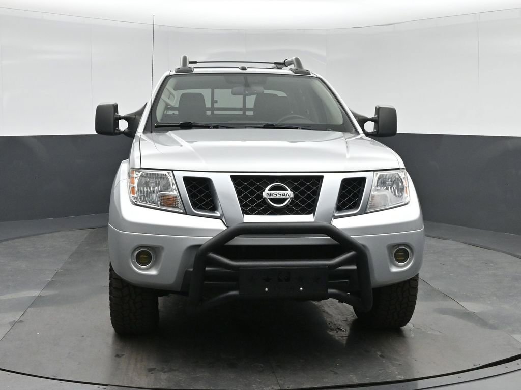 Used 2021 Nissan Frontier PRO-4X w/ Pro-4x Utility Package image 2