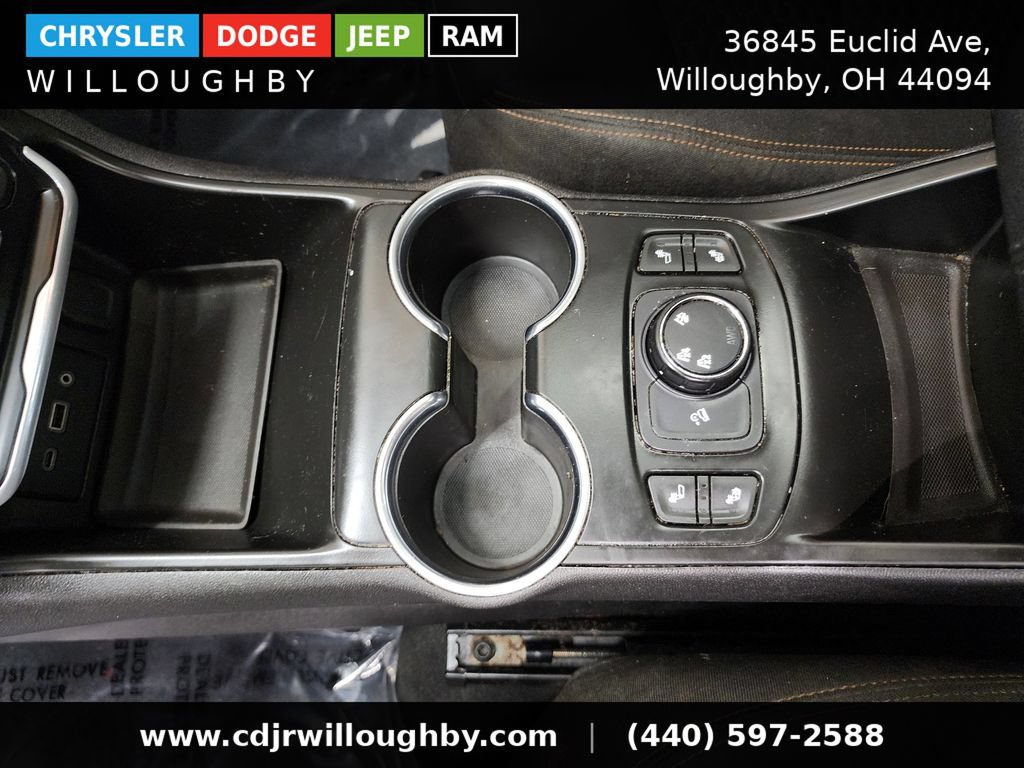 Used 2018 GMC Terrain SLE w/ Driver Convenience Package AWD/4WD image 22