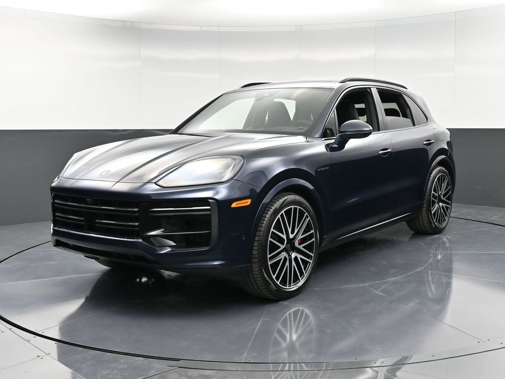 New 2025 Porsche Cayenne Turbo image 1