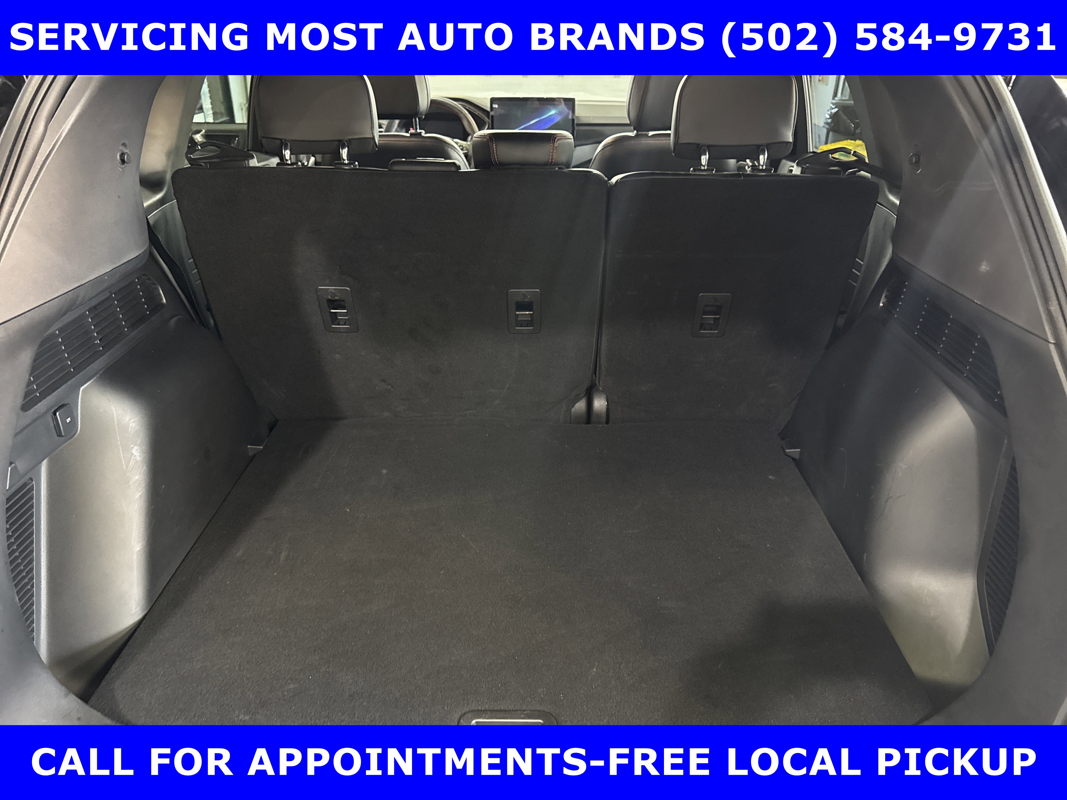 Certified 2023 Ford Escape ST-Line w/ Tech Pack #1 AWD/4WD image 18
