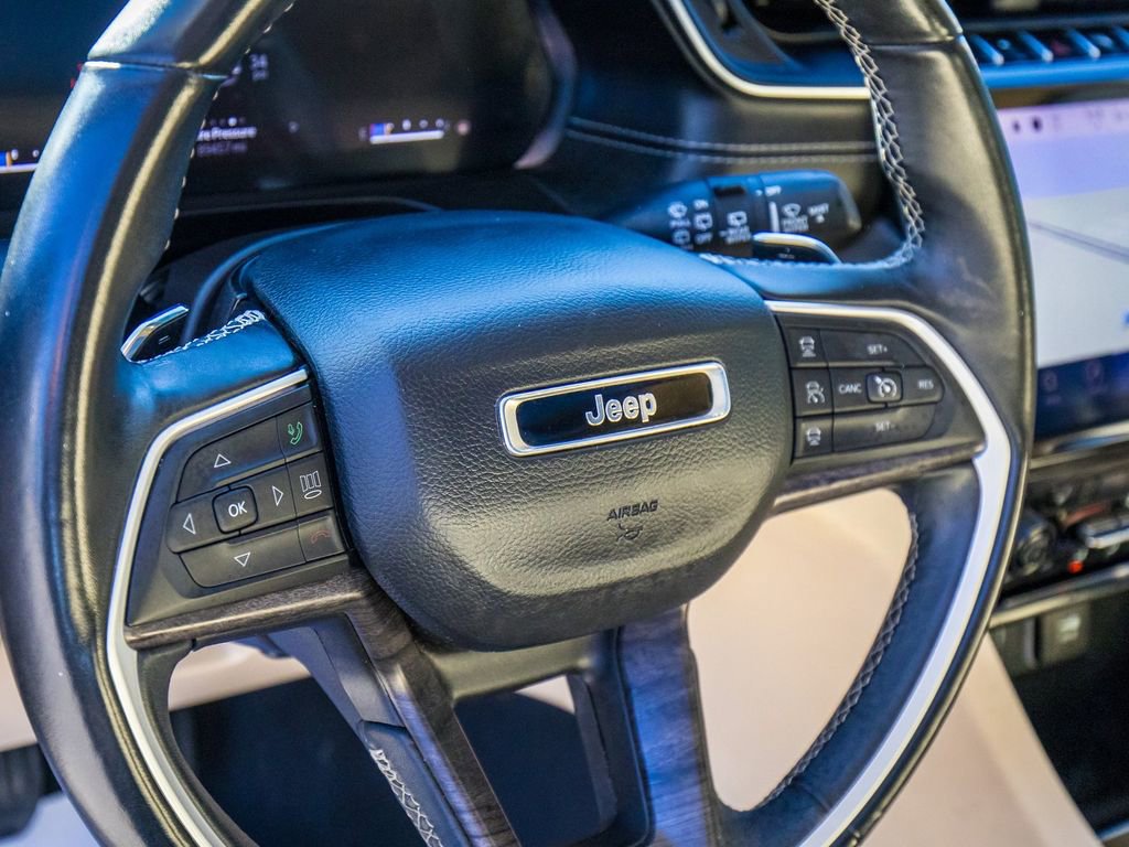 Used 2022 Jeep Grand Cherokee L Limited image 29