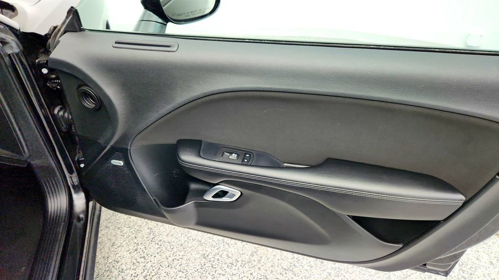 Used 2023 Dodge Challenger R/T w/ Blacktop Package image 26