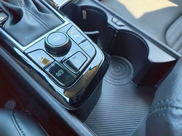 Certified 2025 Kia Sportage SX image 24