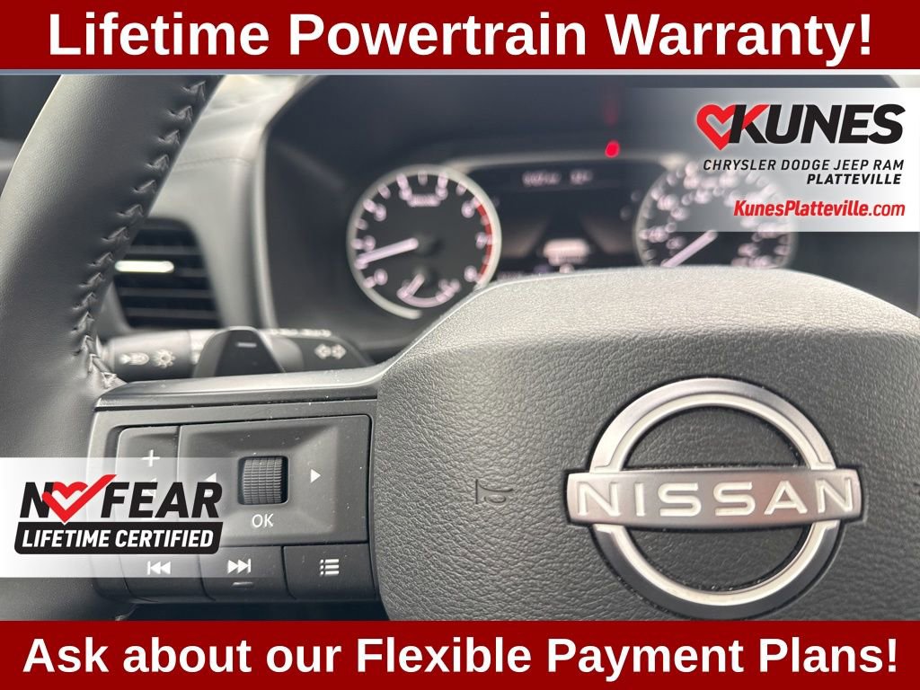 Used 2025 Nissan Rogue SV image 21