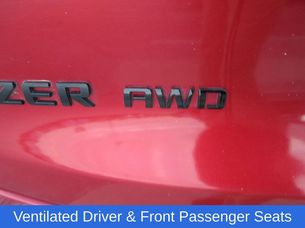 Certified 2022 Chevrolet Blazer RS w/ Enhanced Convenience Package AWD/4WD image 11