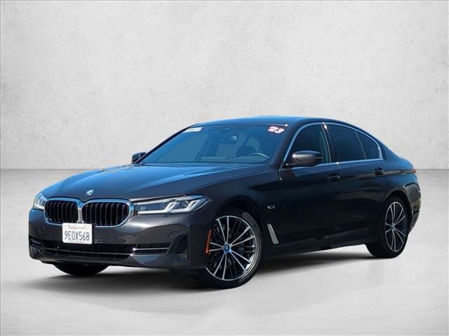 Used 2023 BMW 530e w/ Convenience Package image 1