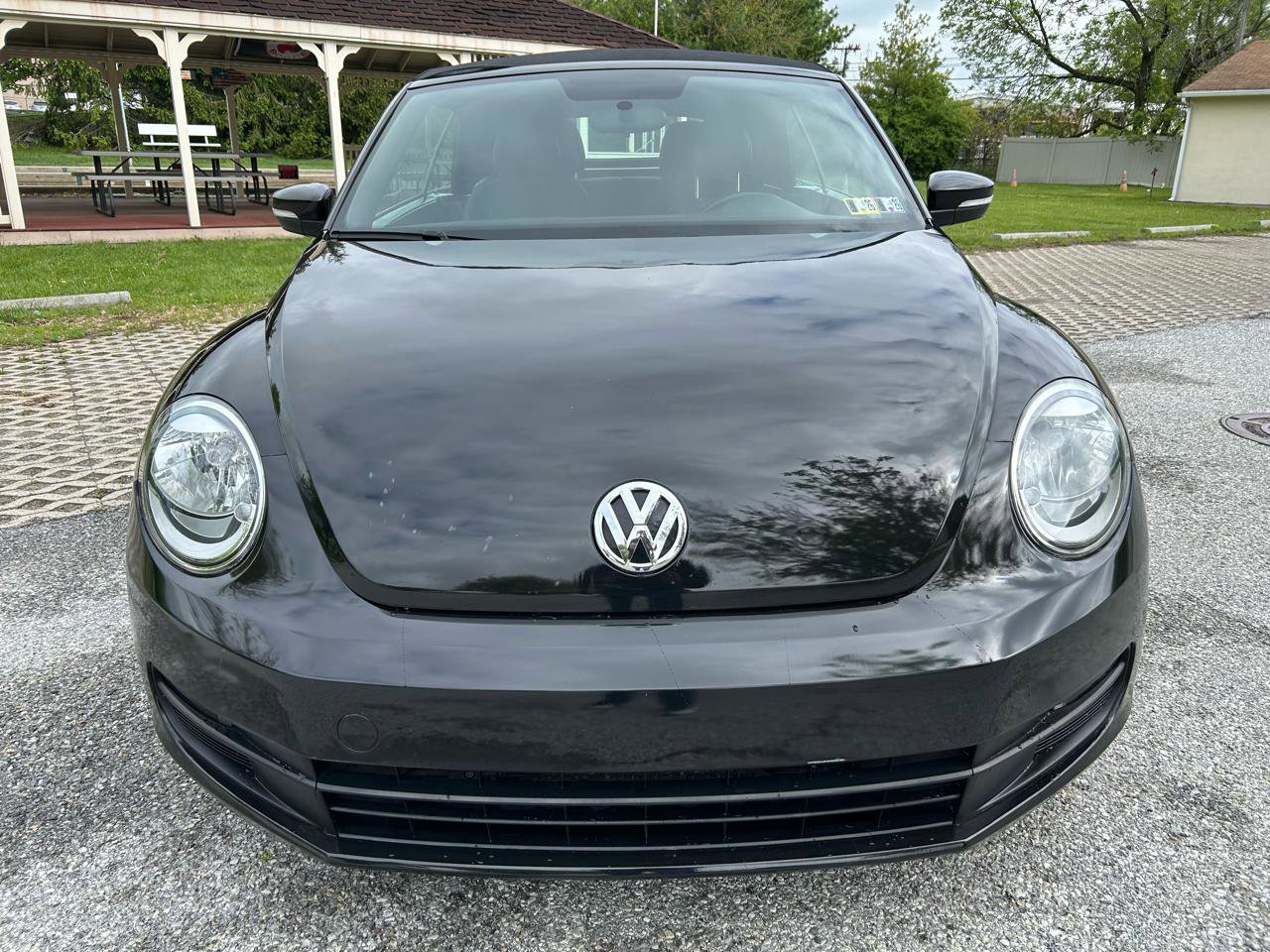 Used 2014 Volkswagen Beetle 2.5 FWD image 2