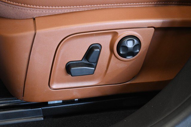 Used 2019 Maserati Levante AWD/4WD image 26