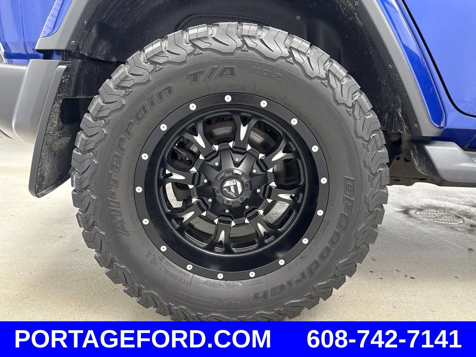 Used 2018 Jeep Wrangler Unlimited Sahara w/ Cold Weather Group AWD/4WD image 43