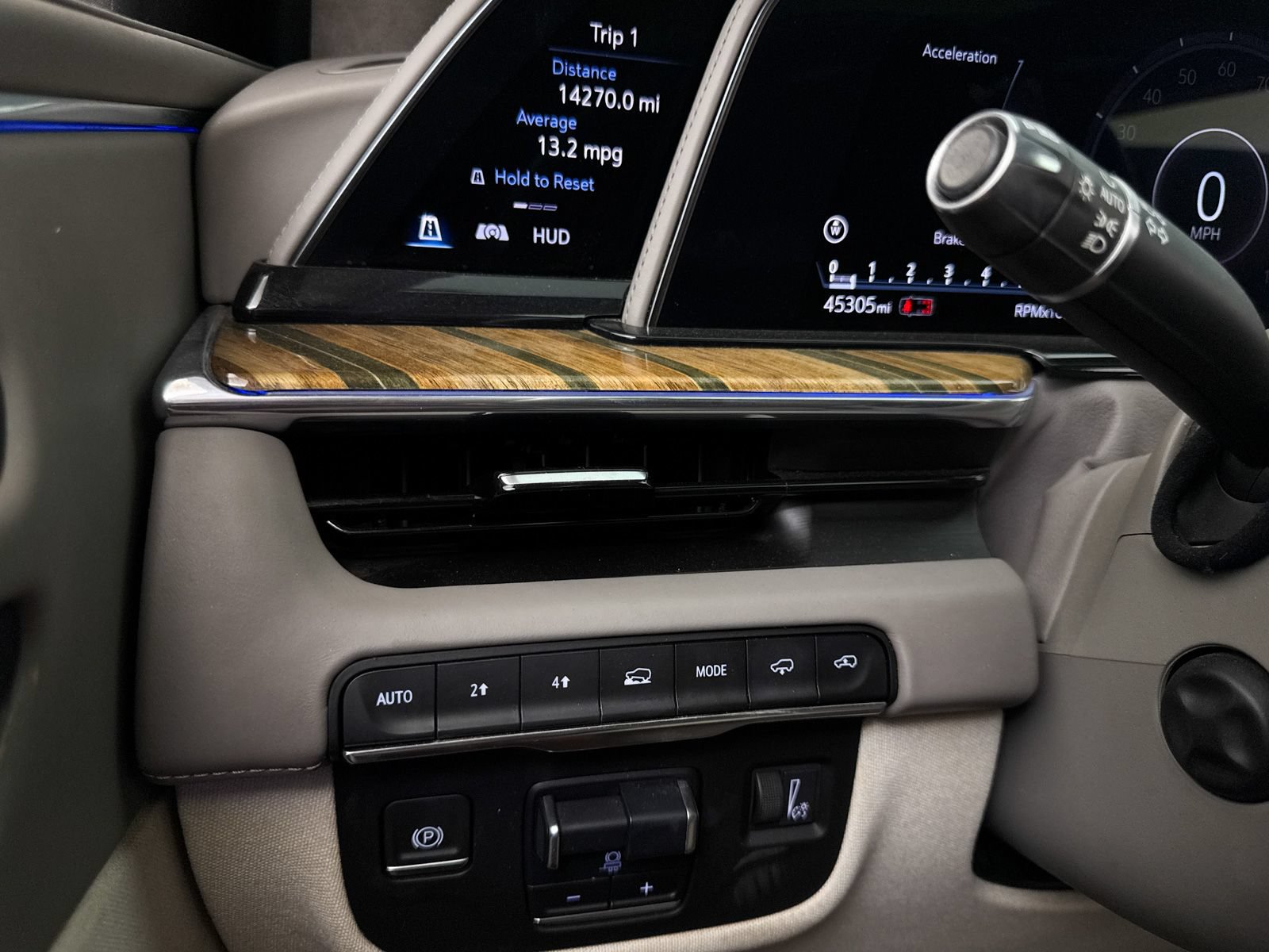 Used 2022 Cadillac Escalade Sport Platinum AWD/4WD image 9