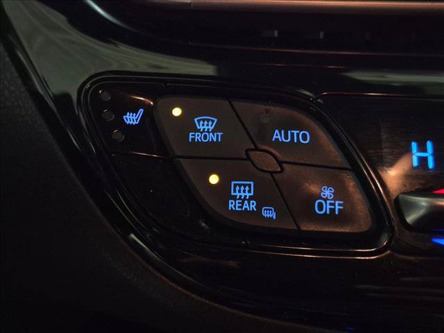 Used 2019 Toyota C-HR Limited FWD image 25