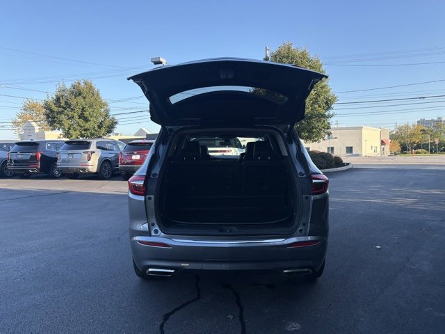 Used 2021 Buick Enclave Avenir w/ Avenir Technology Package image 14