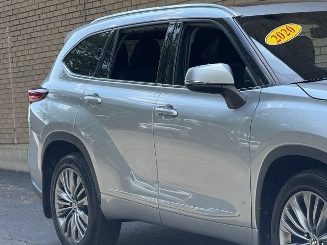 Used 2020 Toyota Highlander Platinum AWD/4WD image 4