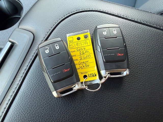 Used 2024 RAM 3500 Tradesman image 27