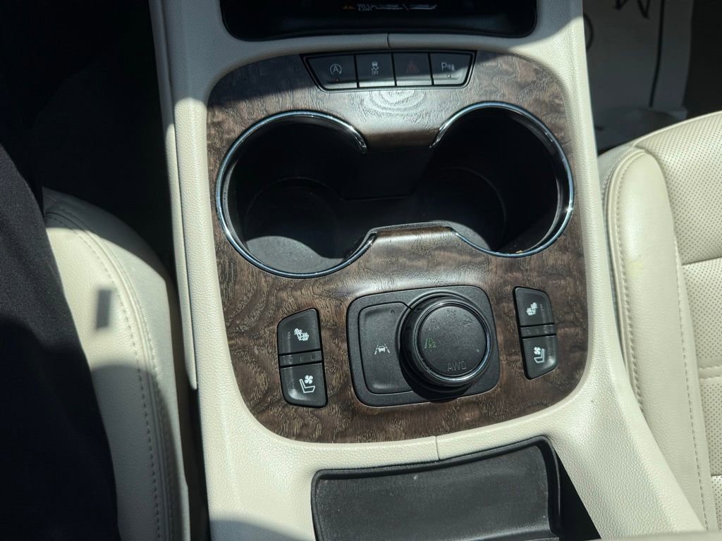 Used 2023 GMC Acadia Denali AWD/4WD image 14