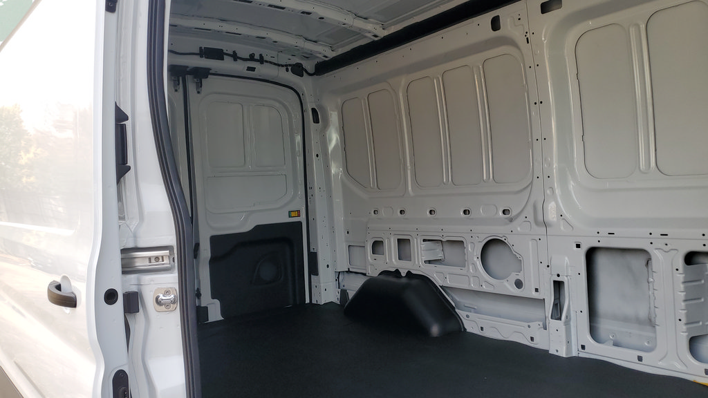 New 2026 Ford Transit 250 148 Medium Roof RWD image 12