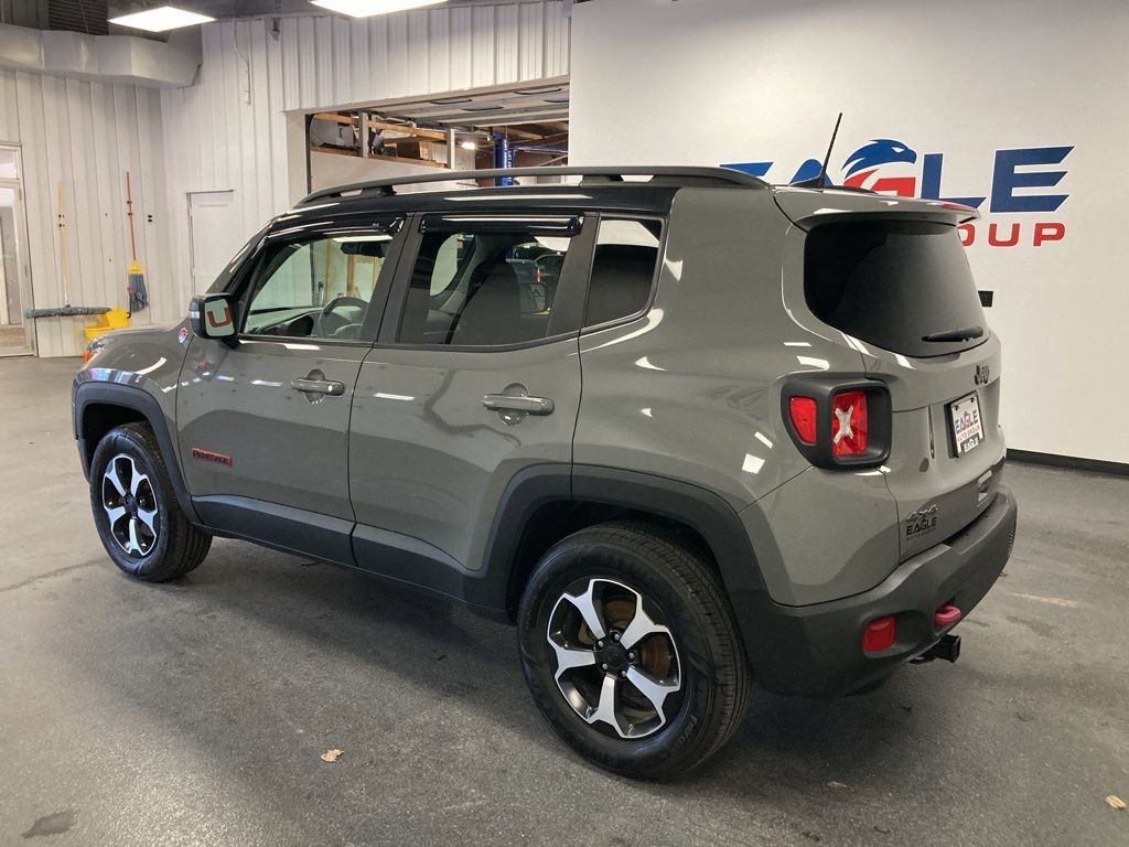 Used 2019 Jeep Renegade Trailhawk w/ UConnect 8.4 Nav Group AWD/4WD image 7