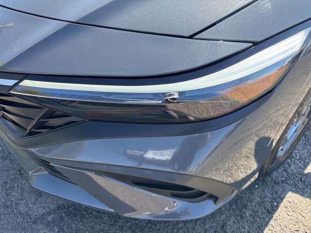 Certified 2024 Hyundai Elantra SEL image 25