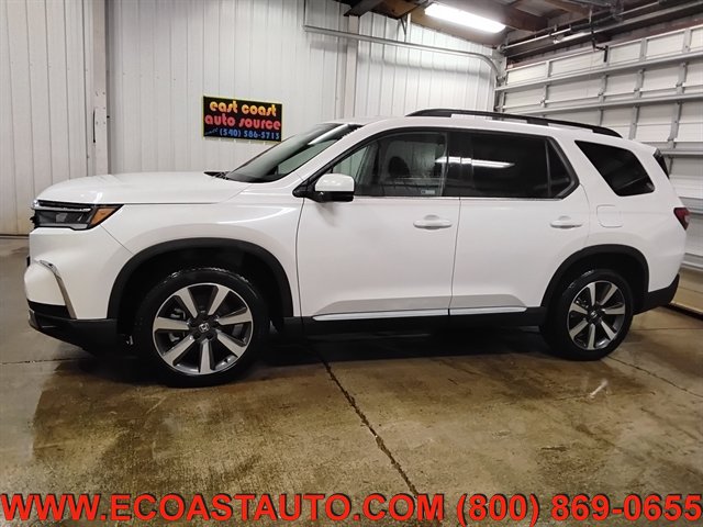 Used 2025 Honda Pilot Touring image 5