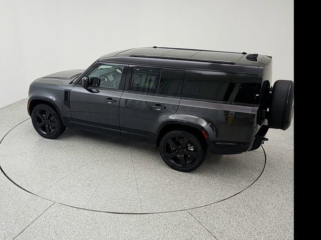New 2026 Land Rover Defender 130 X-Dynamic SE image 35