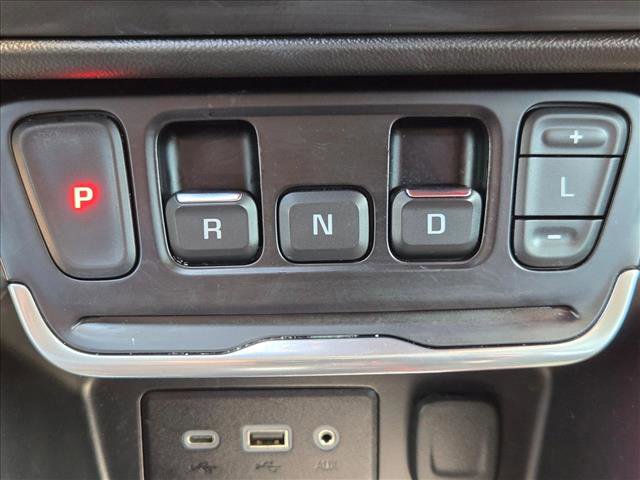 Used 2020 GMC Terrain SLE FWD image 13