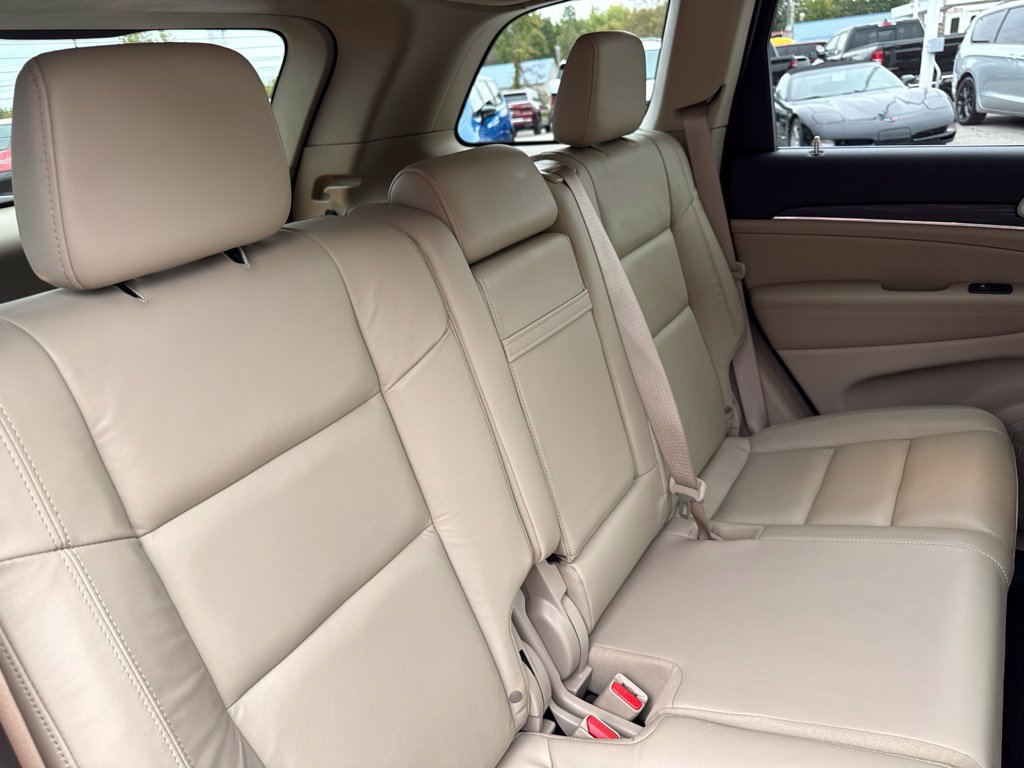 Used 2021 Jeep Grand Cherokee Limited AWD/4WD image 29