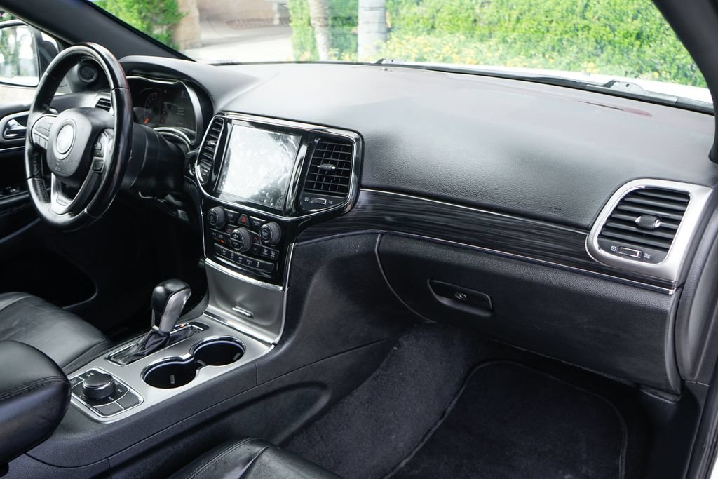 Used 2022 Jeep Grand Cherokee Limited AWD/4WD image 38