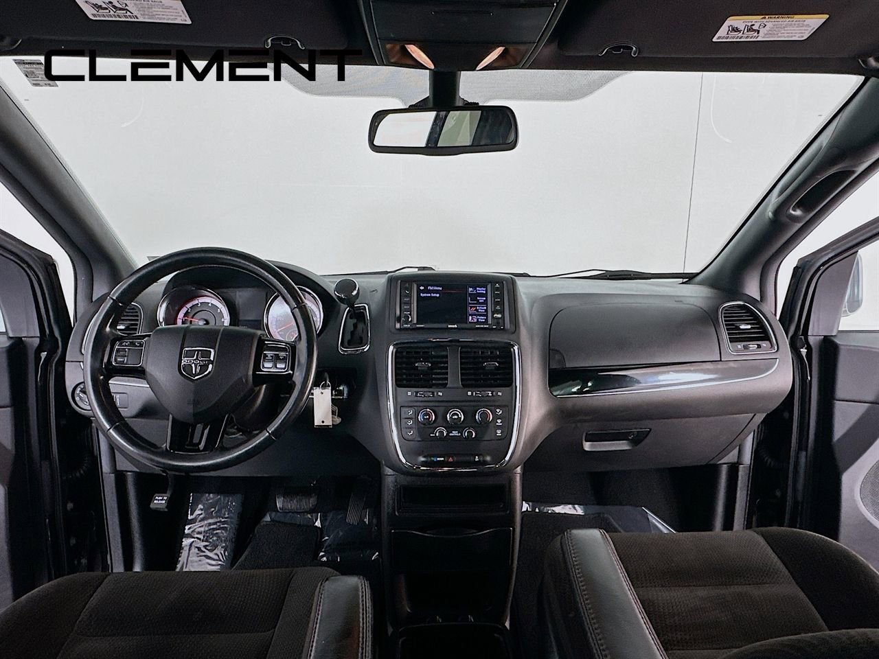 Used 2019 Dodge Grand Caravan SE image 12