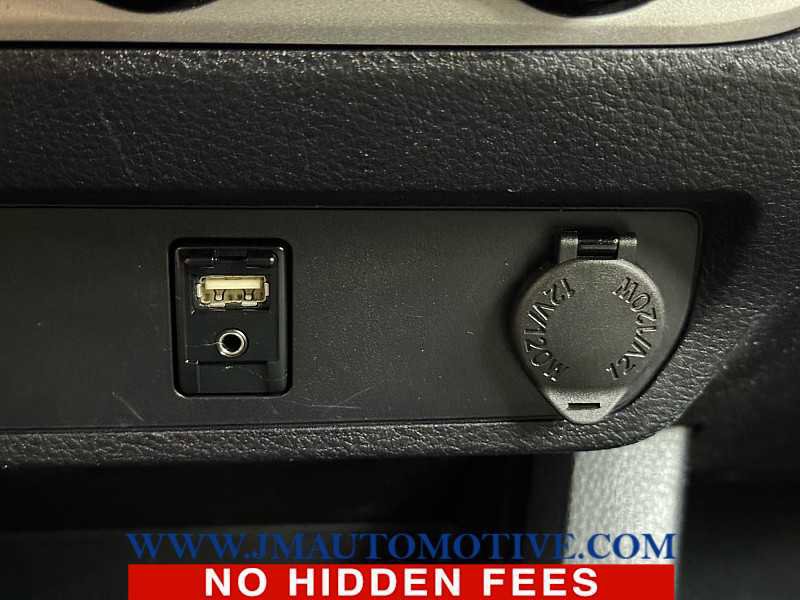 Used 2017 Toyota Tacoma SR5 image 36