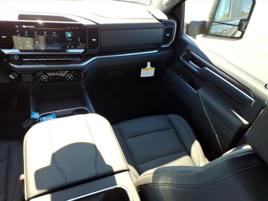 New 2026 Chevrolet Silverado 3500 LT w/ All Star Edition image 12