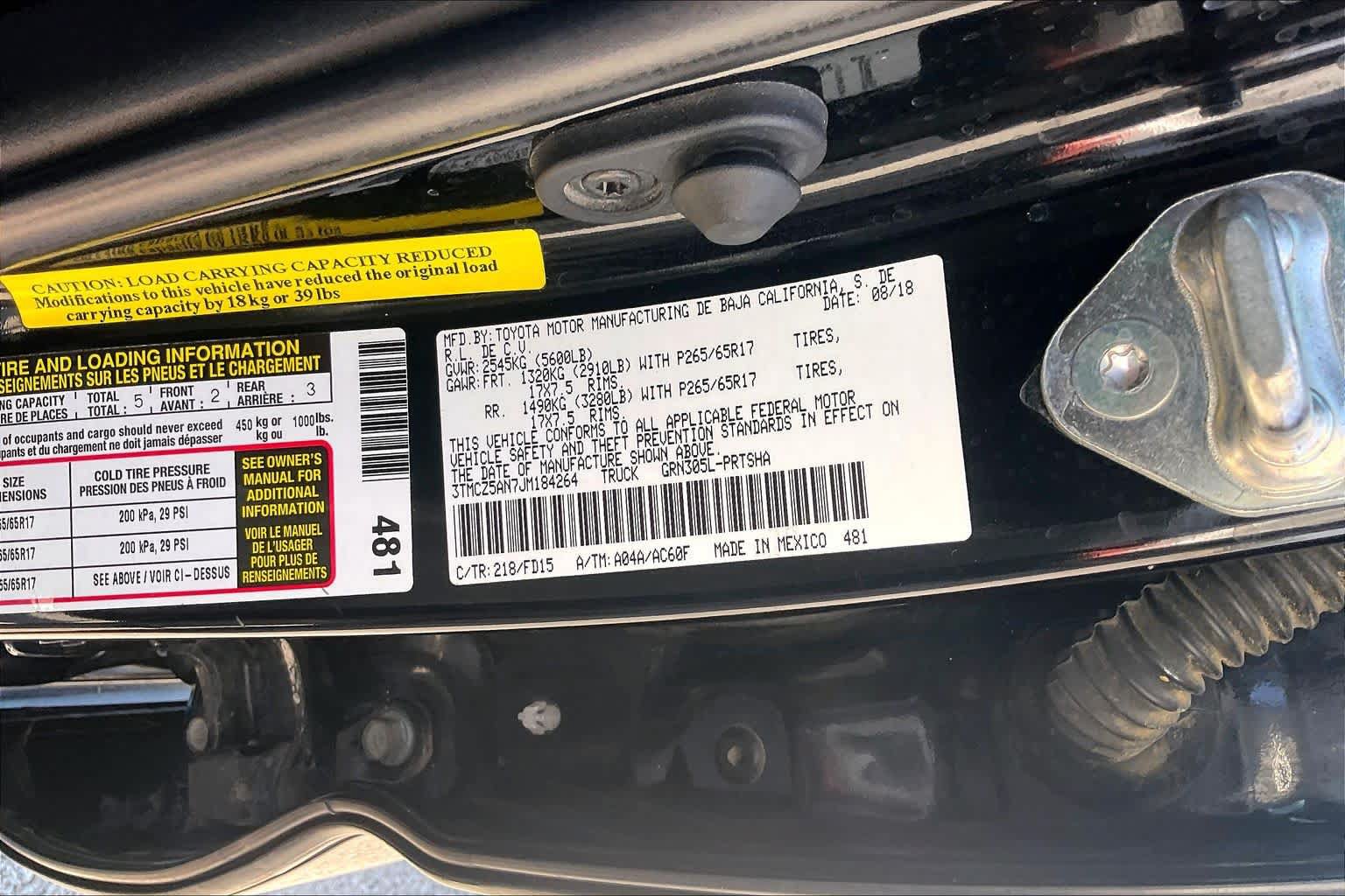 Used 2018 Toyota Tacoma TRD Sport w/ Technology Package AWD/4WD image 33